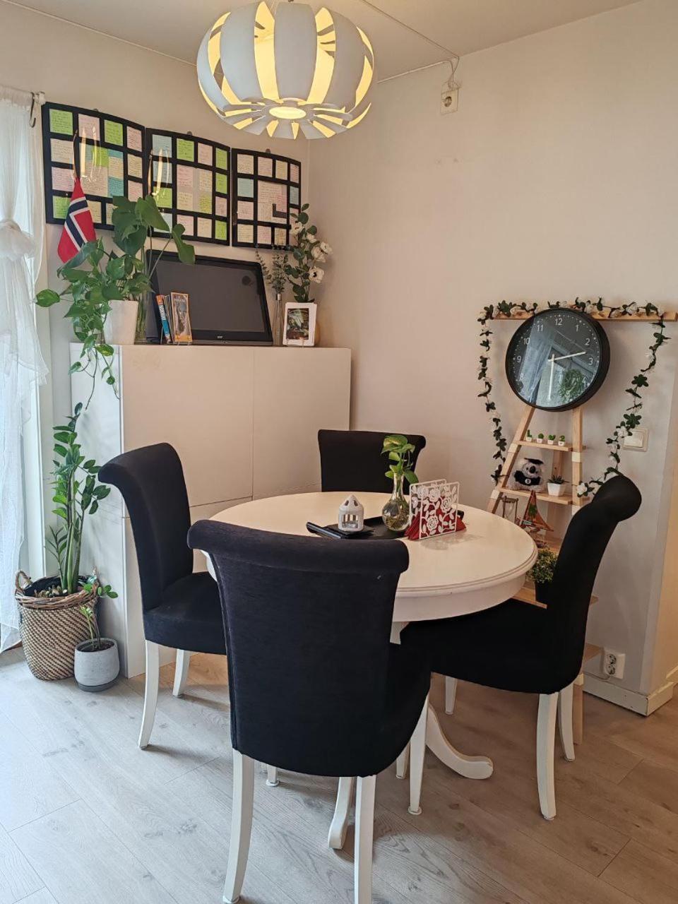 Central And Cozy Next To Oslo S Екстер'єр фото